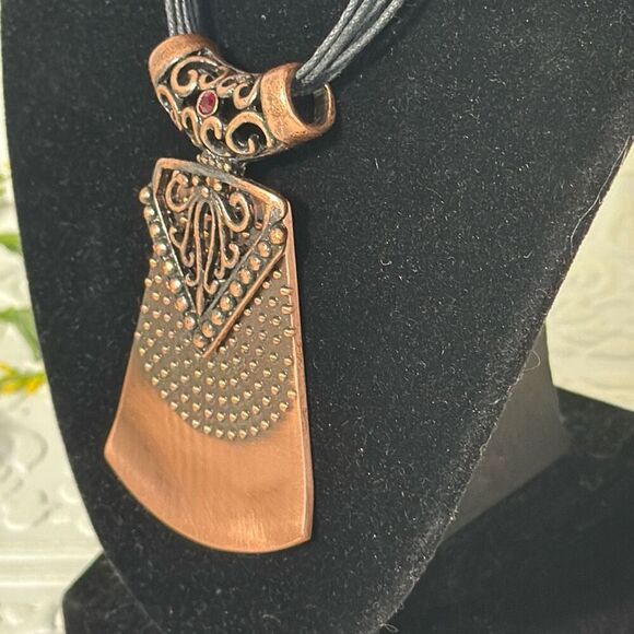Large Copper Pendant Necklace With Faceted Red Rhinestone On Multi Rope Necklace - Picture 3 of 14